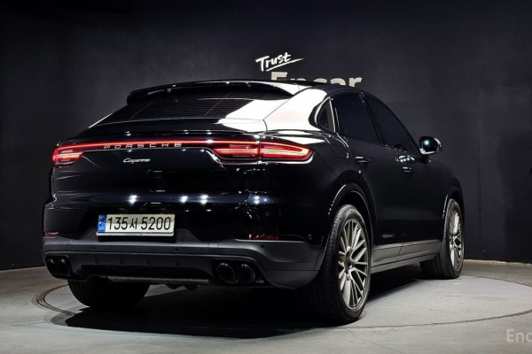 2022 Porsche Cayenne с пробегом 62 034 км
