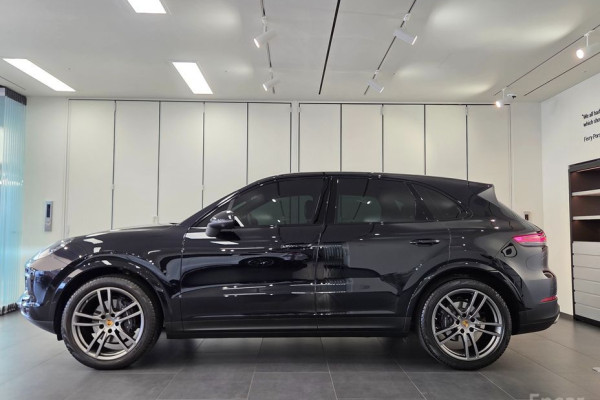 2021 Porsche Cayenne с пробегом 25 423 км