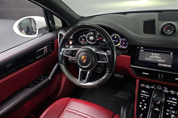 2022 Porsche Cayenne с пробегом 70 965 км