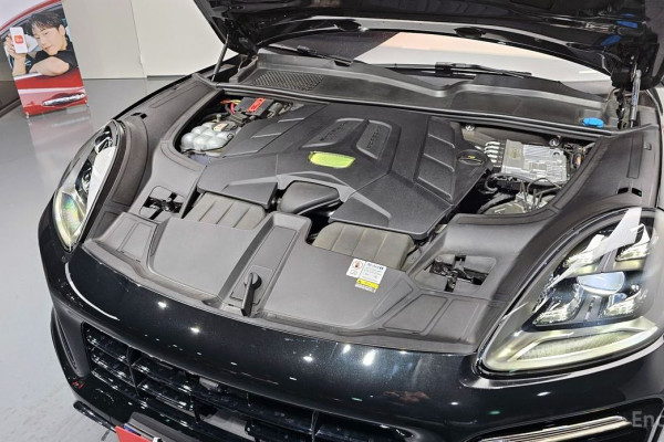 2023 Porsche Cayenne с пробегом 27 098 км