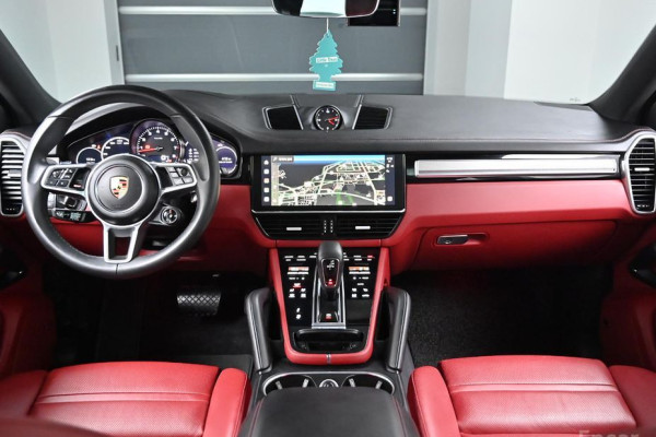 2023 Porsche Cayenne с пробегом 30 000 км