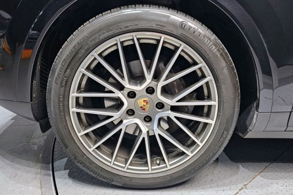 2022 Porsche Cayenne с пробегом 62 034 км