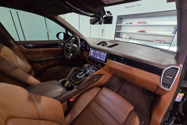 2021 Porsche Cayenne с пробегом 25 423 км