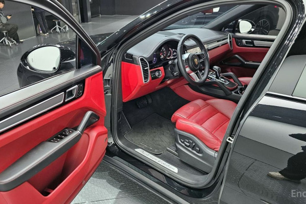 2023 Porsche Cayenne с пробегом 27 098 км