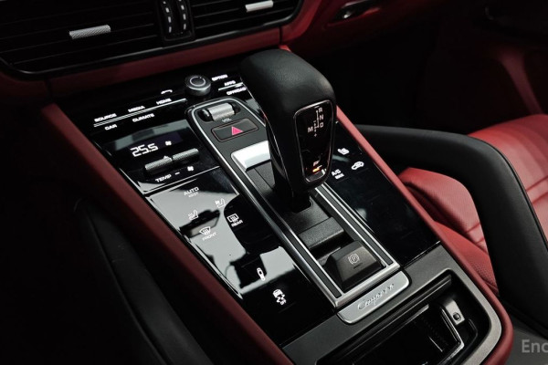 2023 Porsche Cayenne с пробегом 11 583 км