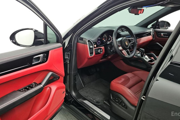 2023 Porsche Cayenne с пробегом 11 583 км