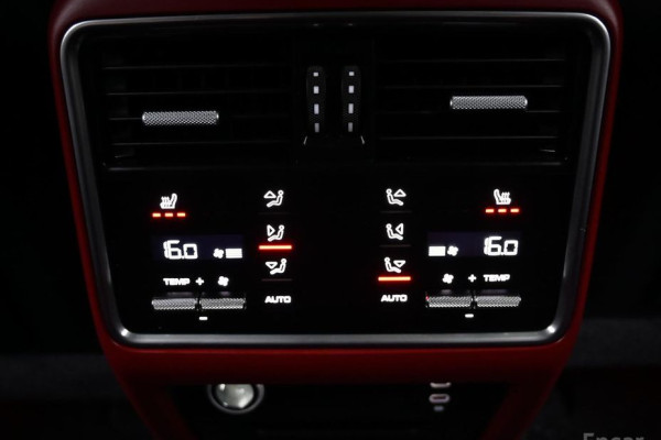 2023 Porsche Cayenne с пробегом 30 000 км