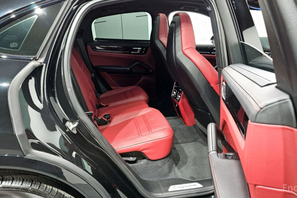 2023 Porsche Cayenne с пробегом 11 583 км