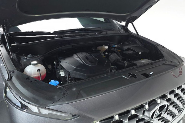 2021 Hyundai Santa Fe с пробегом 15 710 км