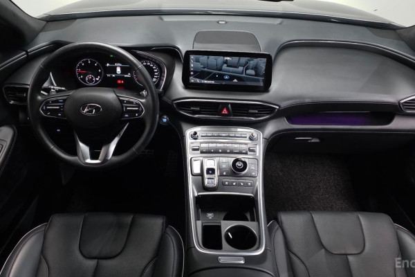 2021 Hyundai Santa Fe с пробегом 15 710 км