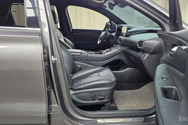 2021 Hyundai Santa Fe с пробегом 68 090 км