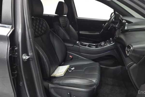 2021 Hyundai Santa Fe с пробегом 15 710 км