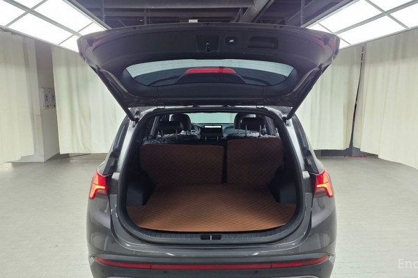 2021 Hyundai Santa Fe с пробегом 68 090 км