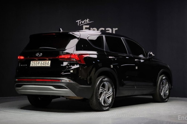 2023 Hyundai Santa Fe с пробегом 123 028 км