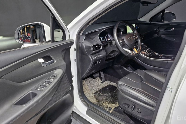 2022 Hyundai Santa Fe с пробегом 45 349 км