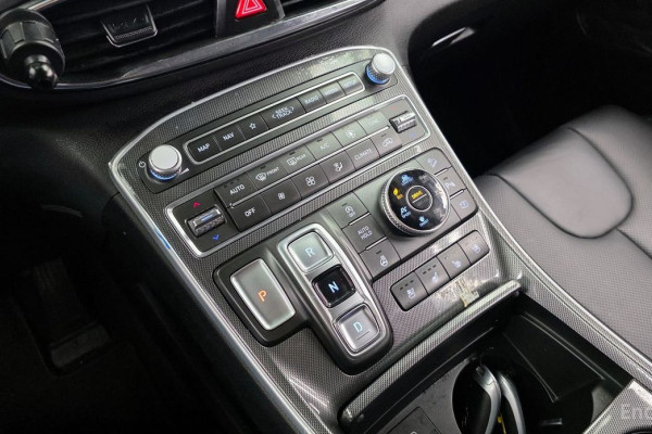 2023 Hyundai Santa Fe с пробегом 123 028 км