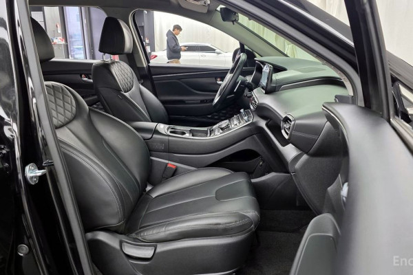 2023 Hyundai Santa Fe с пробегом 123 028 км