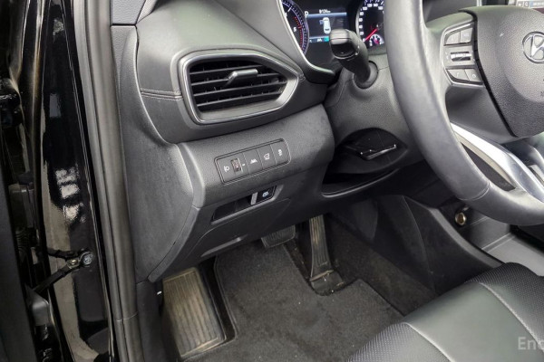 2023 Hyundai Santa Fe с пробегом 123 028 км