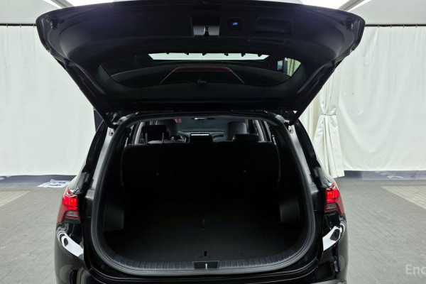 2023 Hyundai Santa Fe с пробегом 123 028 км