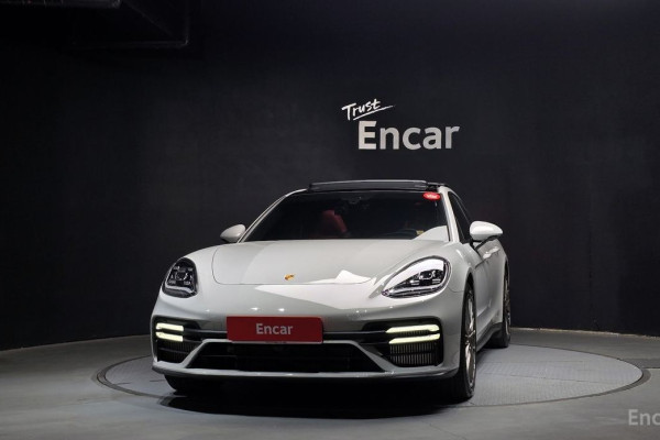 2022 Porsche Panamera с пробегом 21 036 км