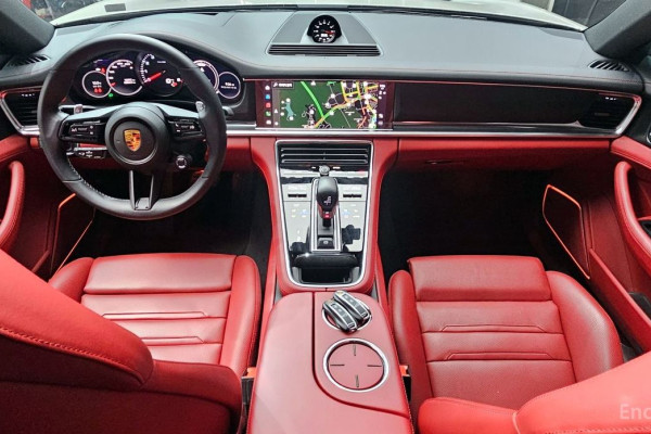 2022 Porsche Panamera с пробегом 21 036 км