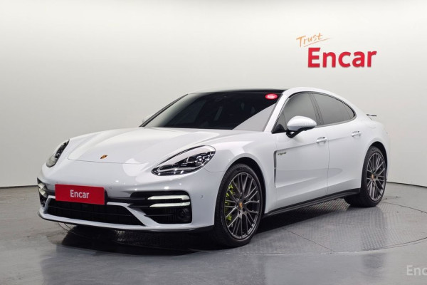2023 Porsche Panamera с пробегом 36 284 км