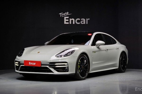 2022 Porsche Panamera с пробегом 32 413 км
