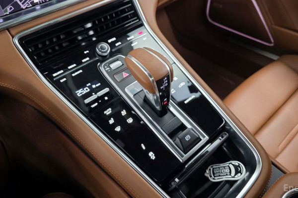 2022 Porsche Panamera с пробегом 32 413 км