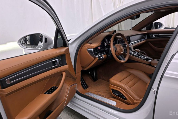 2022 Porsche Panamera с пробегом 32 413 км