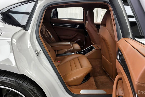 2022 Porsche Panamera с пробегом 32 413 км