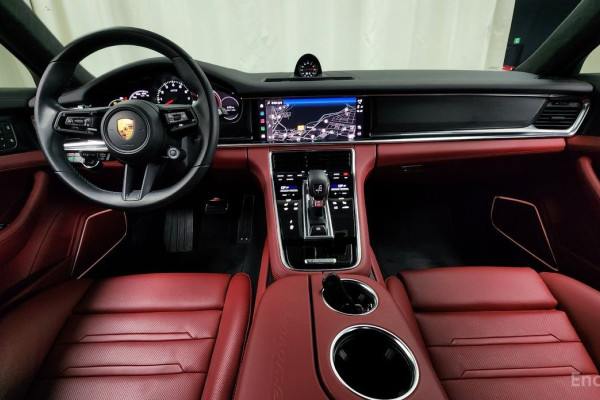 2022 Porsche Panamera с пробегом 40 563 км