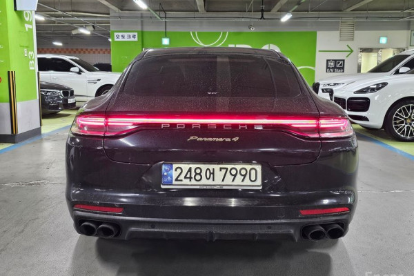 2021 Porsche Panamera с пробегом 81 925 км