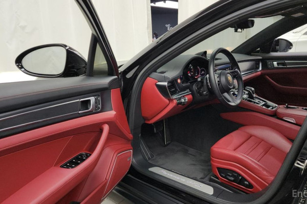 2022 Porsche Panamera с пробегом 40 563 км