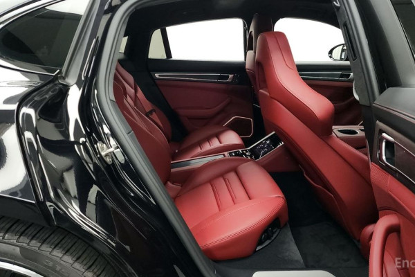 2022 Porsche Panamera с пробегом 40 563 км