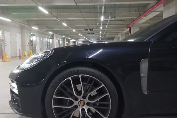 2022 Porsche Panamera с пробегом 92 000 км