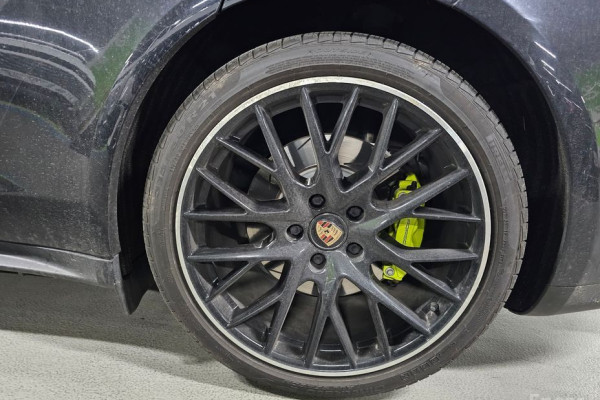 2021 Porsche Panamera с пробегом 81 925 км
