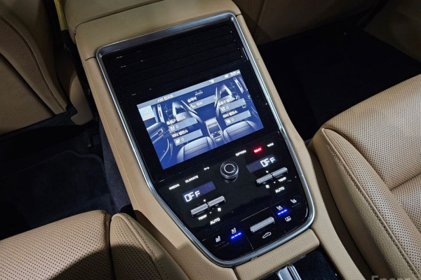 2021 Porsche Panamera с пробегом 81 925 км