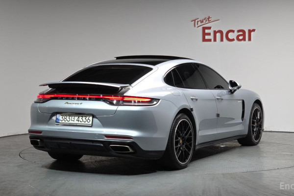 2021 Porsche Panamera с пробегом 122 999 км