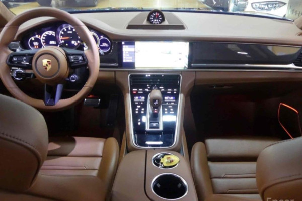 2021 Porsche Panamera с пробегом 19 400 км