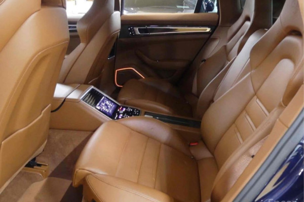 2021 Porsche Panamera с пробегом 19 400 км