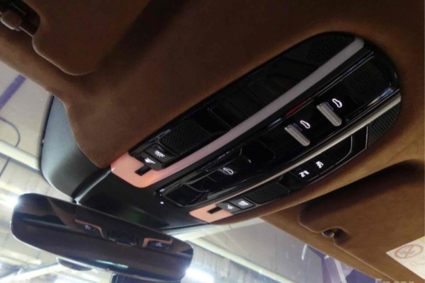 2021 Porsche Panamera с пробегом 19 400 км