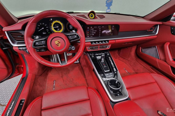 2022 Porsche 911 с пробегом 53 089 км