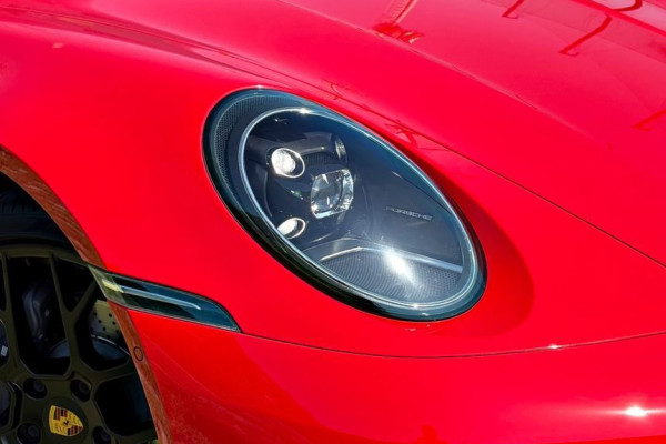 2022 Porsche 911 с пробегом 40 300 км