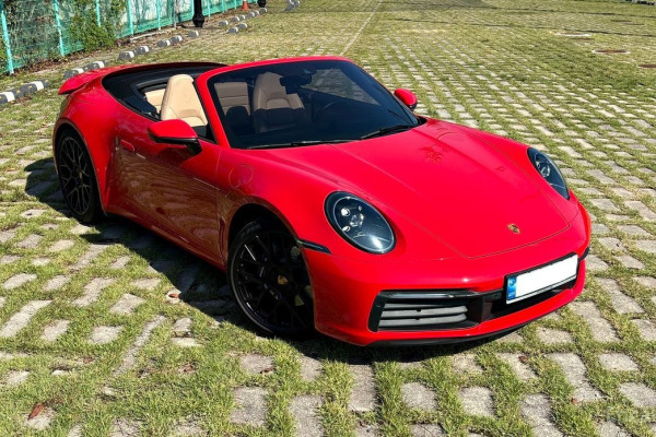 2022 Porsche 911 с пробегом 40 300 км