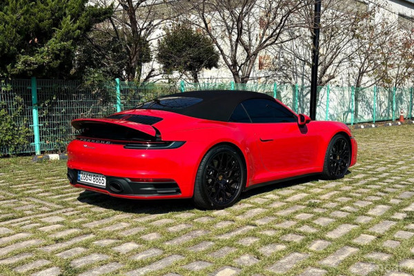 2022 Porsche 911 с пробегом 40 300 км