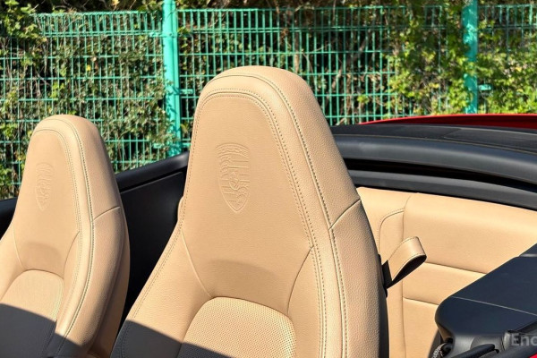 2022 Porsche 911 с пробегом 40 300 км