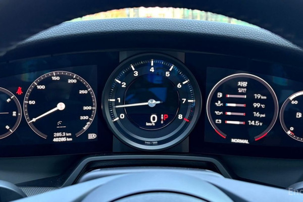 2022 Porsche 911 с пробегом 40 300 км