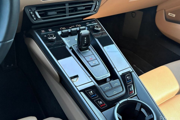 2022 Porsche 911 с пробегом 40 300 км