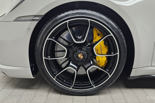 2022 Porsche 911 с пробегом 19 306 км