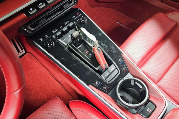 2022 Porsche 911 с пробегом 19 306 км